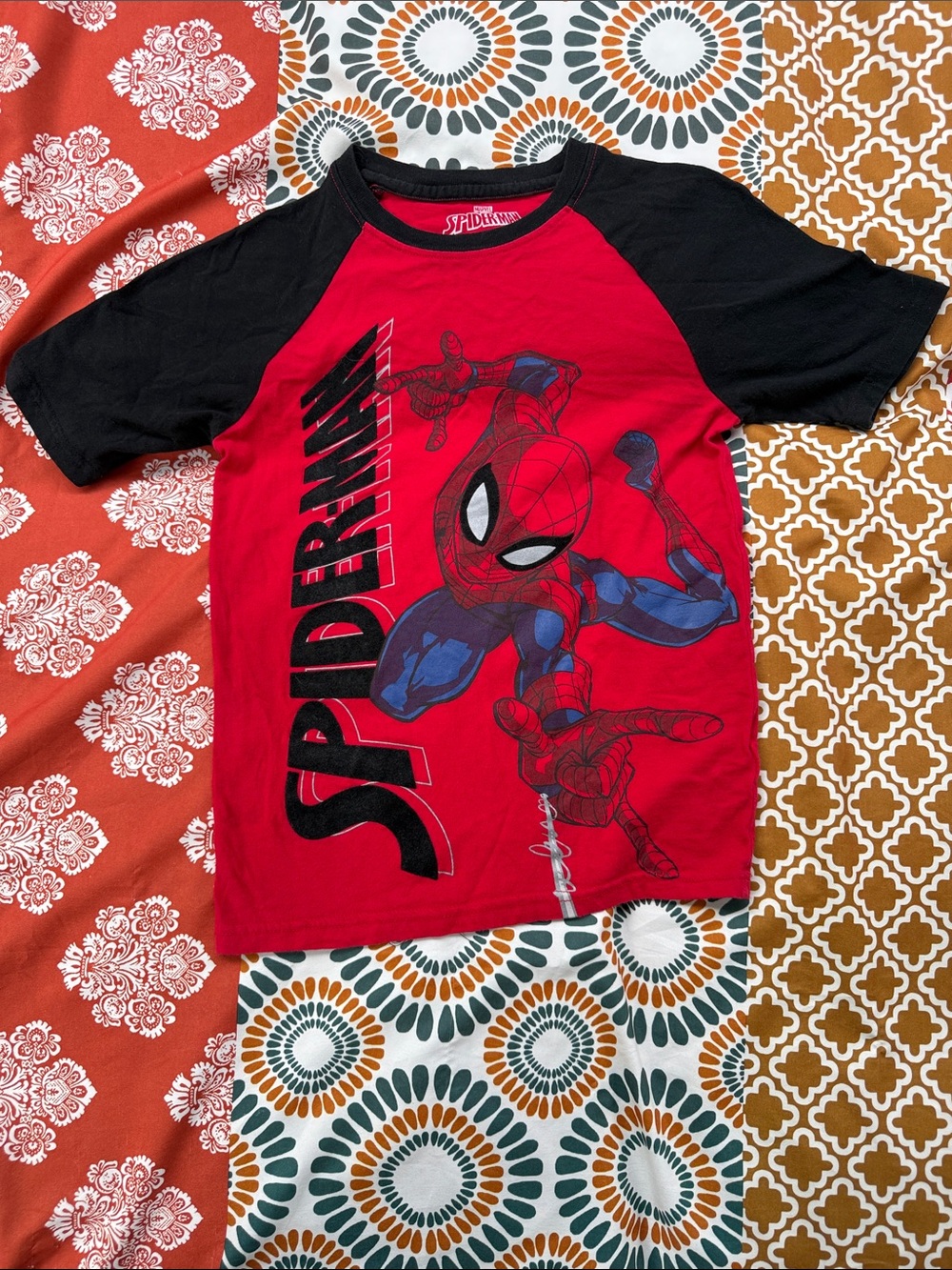 Marvel Spider-Man Boys Graphic Raglan T-Shirt Red Black Short Sleeve Size M 8